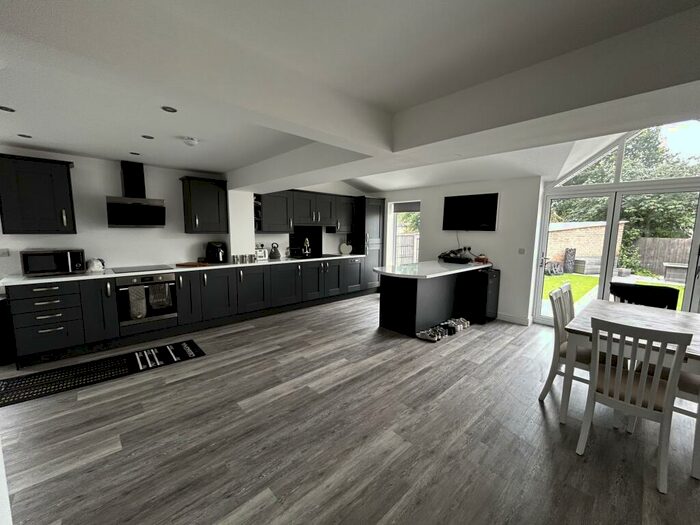 3 Bedroom House To Rent In Lindridge Road, Sutton Coldfield, B75