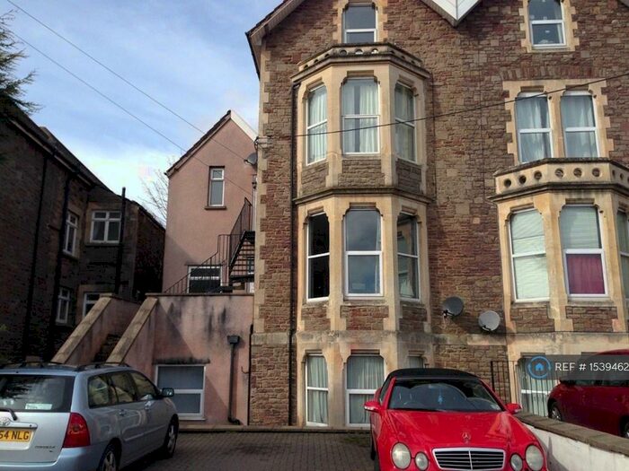 2 Bedroom Flat To Rent In Channel View Crescent, Portishead, Bristol, BS20