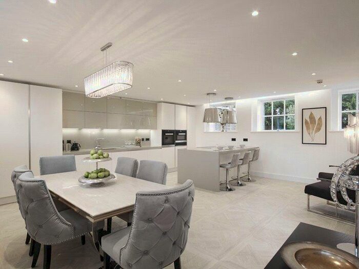 3 Bedroom Flat For Sale In Antlia Court, The Pump House, Hadley Road, Enfield, EN2