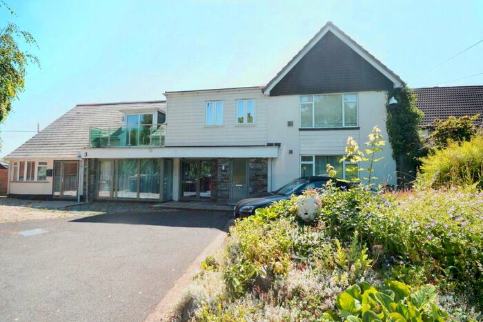 1 Bedroom Apartment To Rent In Kennford, Devon, EX6