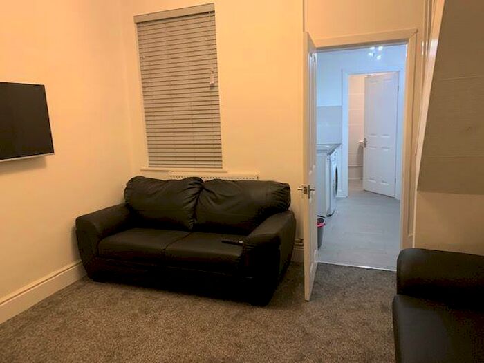 2 Bedroom Terraced House To Rent In Swan Lane, Coventry, CV2