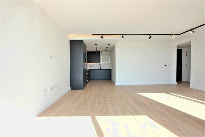 2 Bedroom Flat To Rent In Valencia Tower, Bolinder Place, London, EC1V