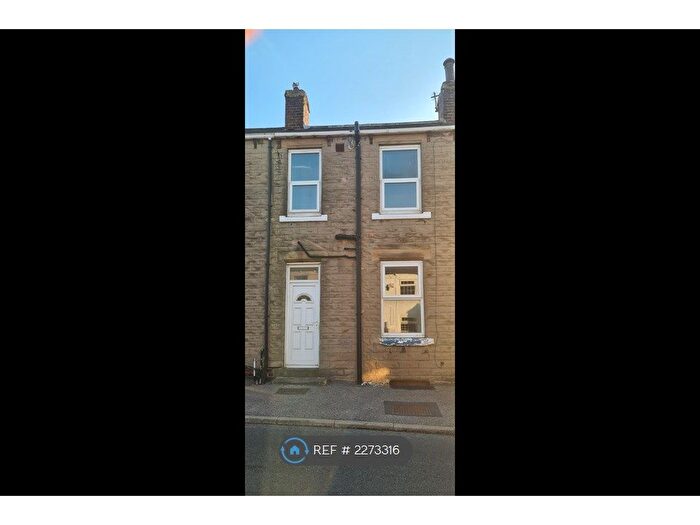 1 Bedroom Terraced House To Rent In Blacker Lane, Netherton, Wakefield, WF4
