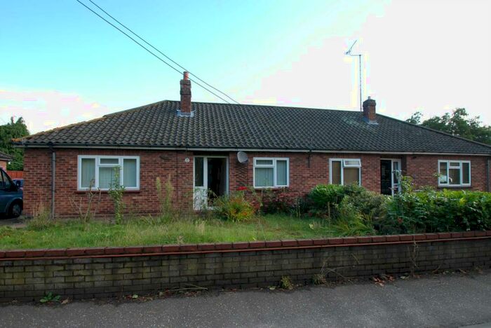 2 Bedroom Bungalow To Rent In Dog Lane, Norwich, NR10