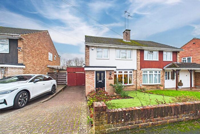 3 Bedroom Semi Detached House For Sale In St. Saviours Road, Reading, Berkshire, RG1