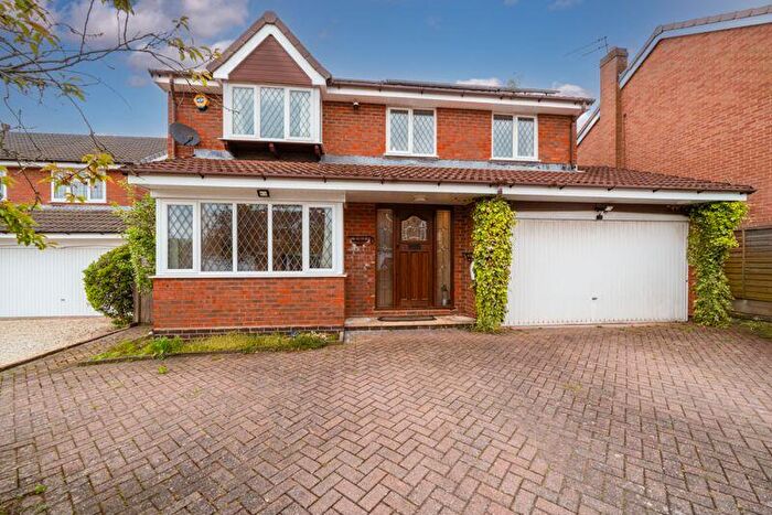 4 Bedroom Detached House For Sale In Stuarts Green, Pedmore, Stourbridge, DY9