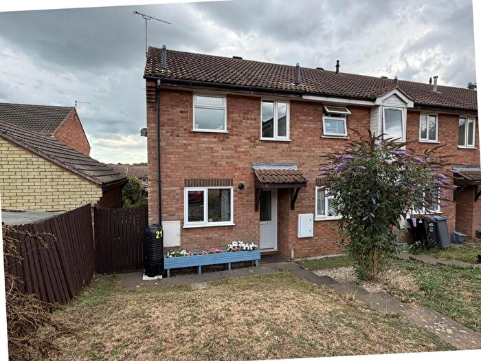 2 Bedroom End Of Terrace House For Sale In Brightwell Close, Felixstowe, IP11