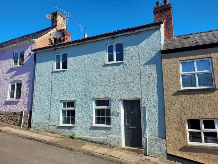 3 Bedroom Terraced House To Rent In Severn Street, Newnham, GL14