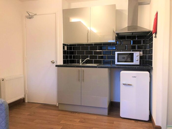 1 Bedroom Studio To Rent In Charter Avenue, Coventry, CV4