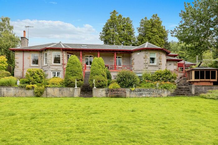 5 Bedroom Detached House For Sale In Leny Road, Callander, FK17