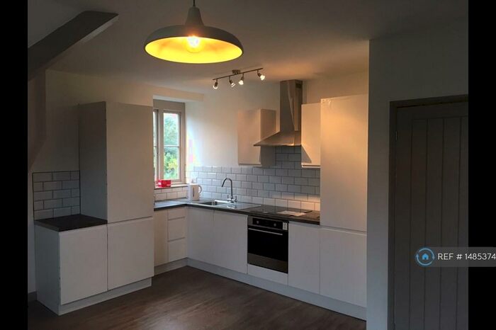 1 Bedroom Flat To Rent In Stoke, Plymouth, PL1