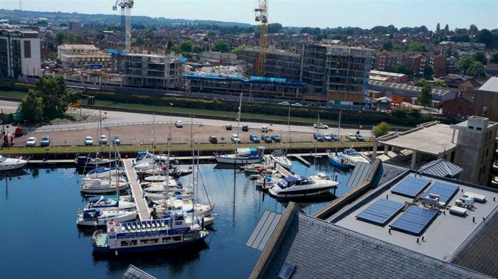 2 Bedroom Apartment To Rent In The Cambria, Regatta Quay, Ipswich, Suffolk, IP4
