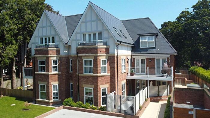 2 Bedroom Flat For Sale In Tower Road, Poole, Dorset, BH13