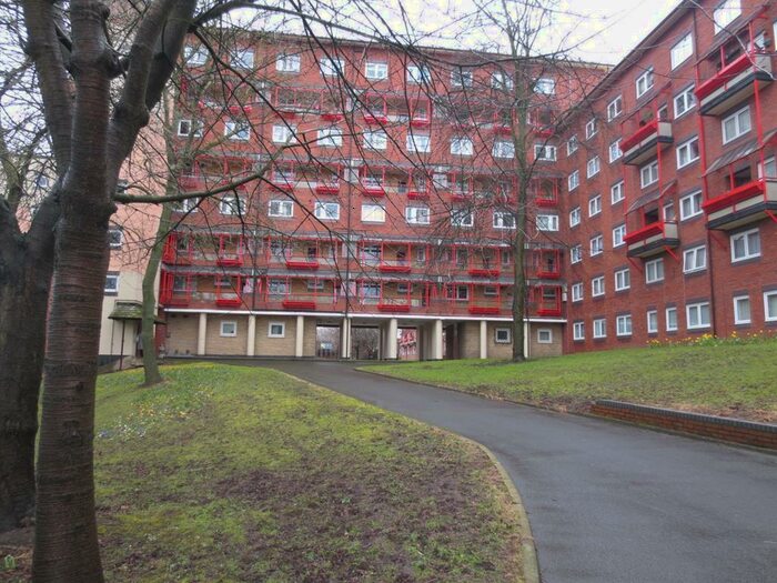 3 Bedroom Flat To Rent In Queens Court, Barrack Road, Newcastle Upon Tyne, Tyne And Wear, NE4