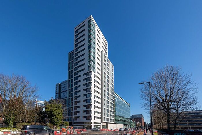 2 Bedroom Flat To Rent In Argyle Street, Glasgow, G2