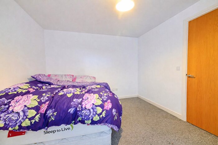 2 Bedroom Apartment For Sale In Marsden Road, Bolton, BL1 - Photo 7