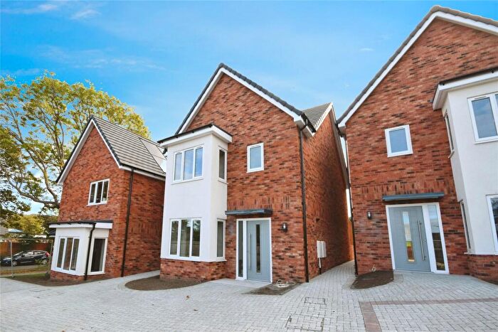 4 Bedroom Detached House For Sale In Down Hall Road, Rayleigh, Essex, SS6