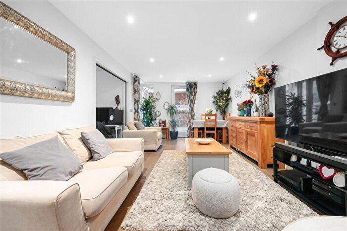 2 Bedroom Apartment To Rent In Decorum Apartment, N1