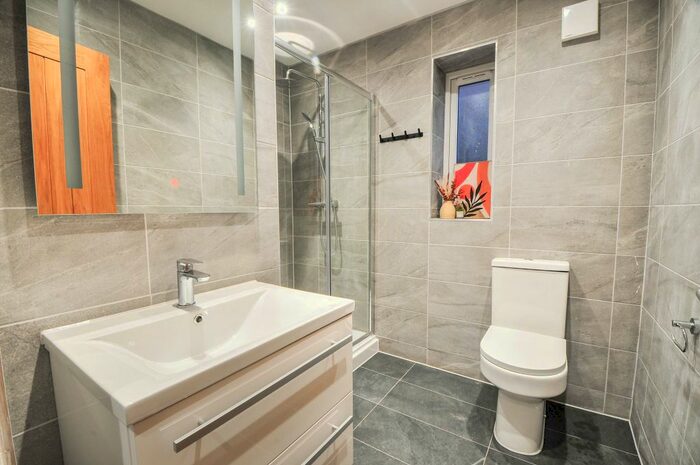 3 Bedroom Flat To Rent In Mitford Road, Manchester, M14