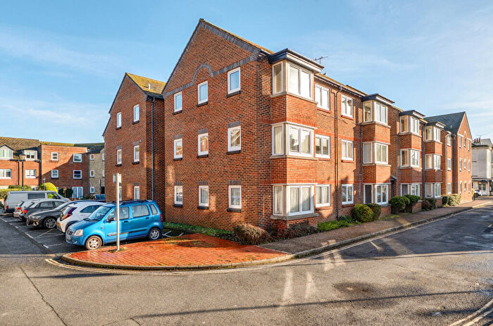 1 Bedroom Apartment For Sale In West Street, Bognor Regis, West Sussex, PO21
