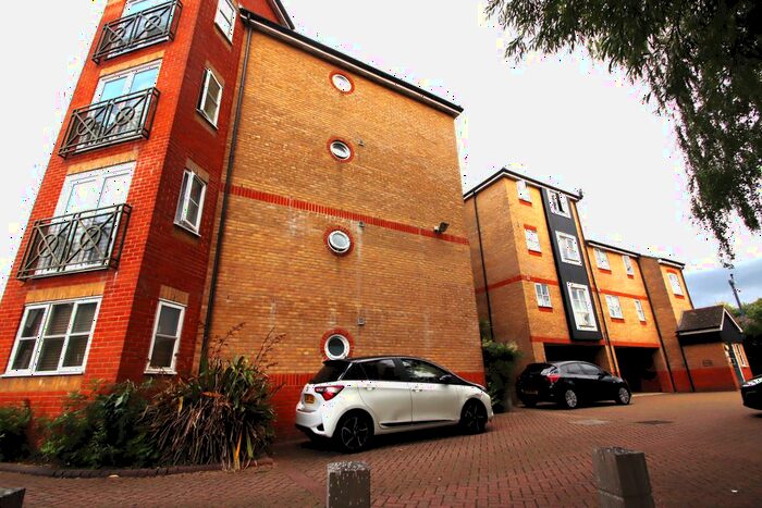 2 Bedroom Flat To Rent In Martini Drive, Enfield, EN3