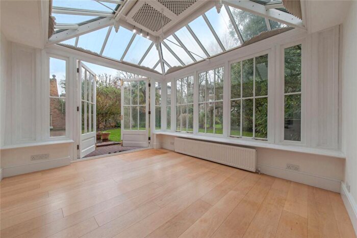 3 Bedroom Flat To Rent In Buckland Crescent, Belsize Park, NW3