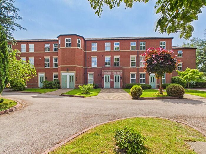 1 Bedroom Apartment For Sale In De Ferrers Court, Duffield, Belper, Derbyshire, DE56
