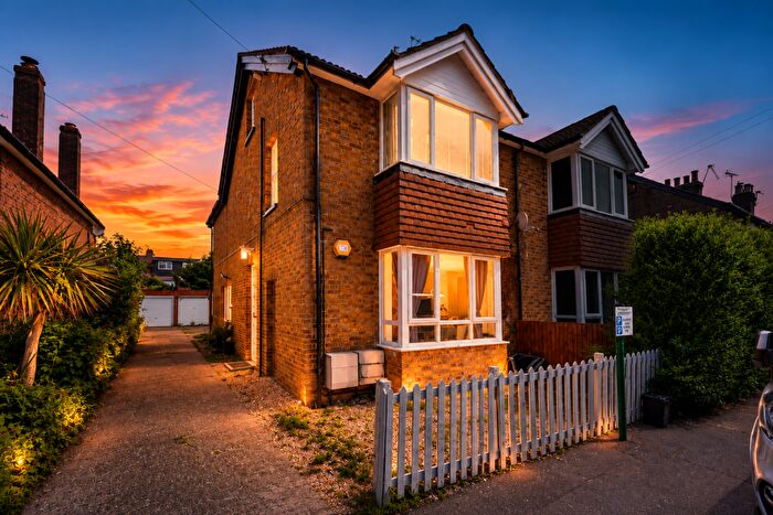 1 Bedroom Maisonette For Sale In Alma Road, Eton Wick, Windsor, Windsor And Maidenhead, SL4