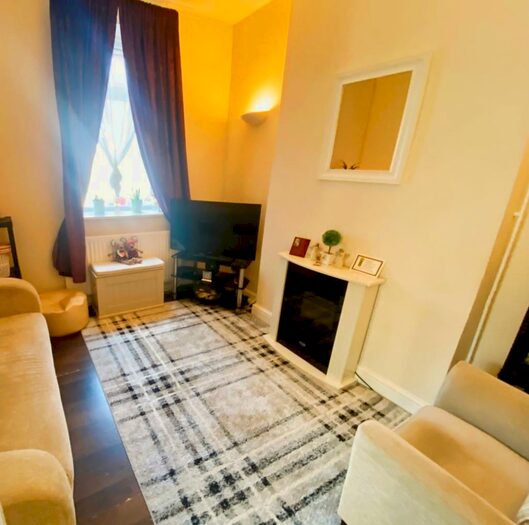 3 Bedroom House To Rent In Galston Street, Cardiff, CF24