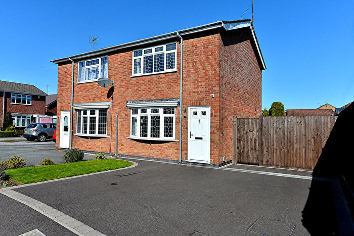 2 Bedroom Semi-Detached House For Sale In Rutland Avenue, Waingroves, DE5