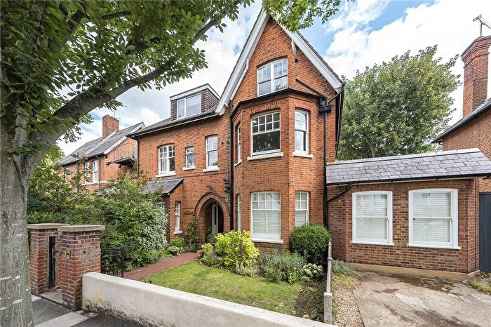 1 Bedroom Flat To Rent In Strafford Road, Twickenham, TW1