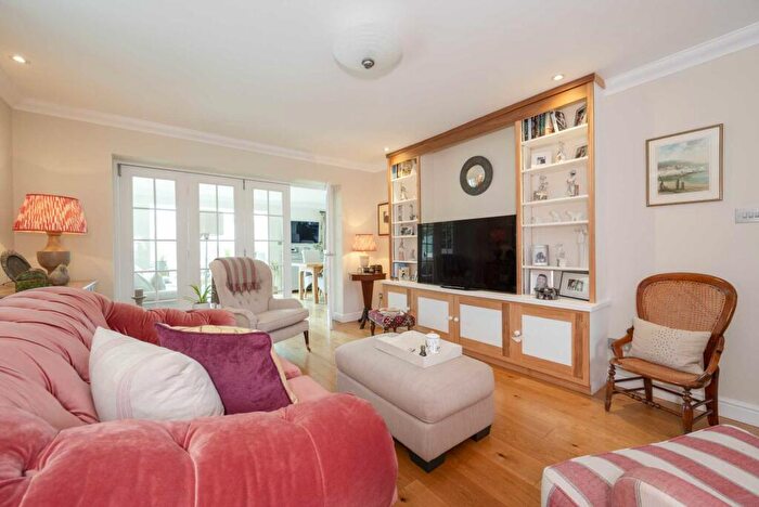4 Bedroom Detached House For Sale In Over Norton Road, Chipping Norton, OX7