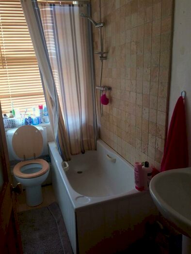 6 Bedroom House To Rent In Cornwallis Avenue, Bristol, BS8