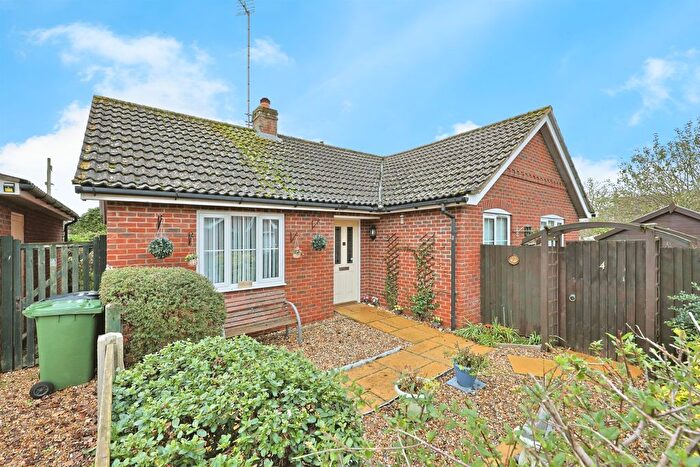3 Bedroom Detached Bungalow For Sale In St. John Way, Watton, Thetford, IP25