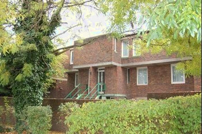 5 Bedroom Maisonette To Rent In Keighley Close, Islington, London, N7