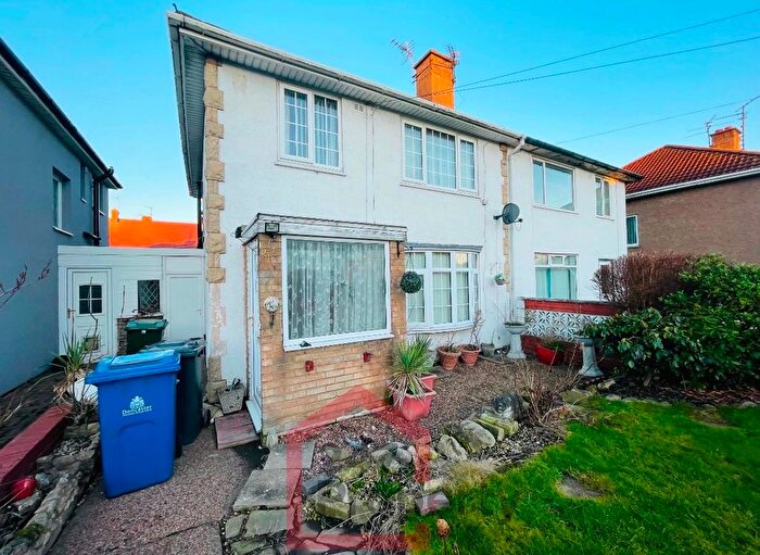 3 Bedroom Semi Detached House To Rent In Chalmers Drive, Doncaster, DN2