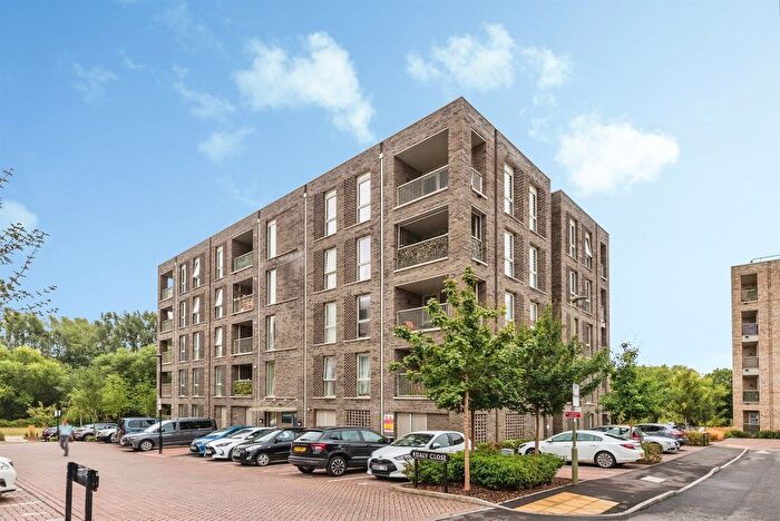 2 Bedroom Flat For Sale In Daly Close, Littlemore, Oxford, OX4