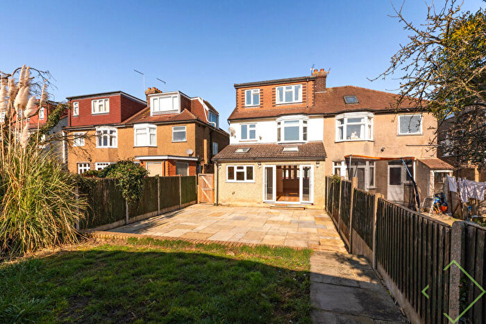 4 Bedroom Semi-Detached House For Sale In Kilvinton Drive, Enfield, EN2