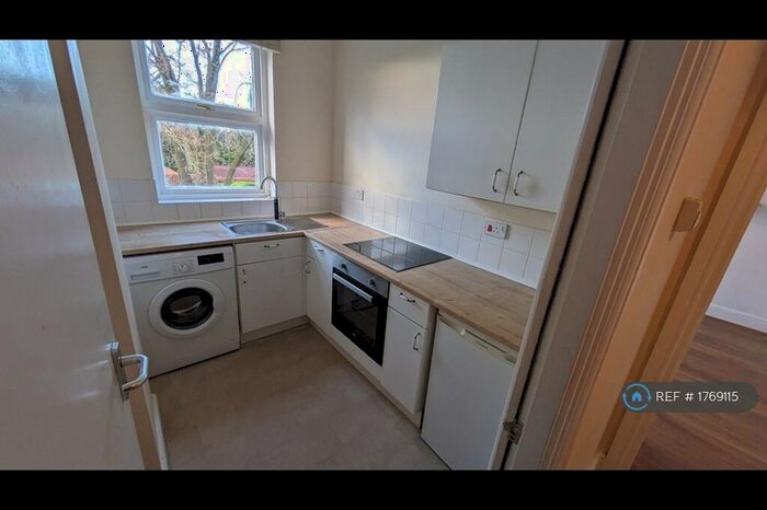 1 Bedroom Flat To Rent In Woodborough Road, Nottingham, NG3