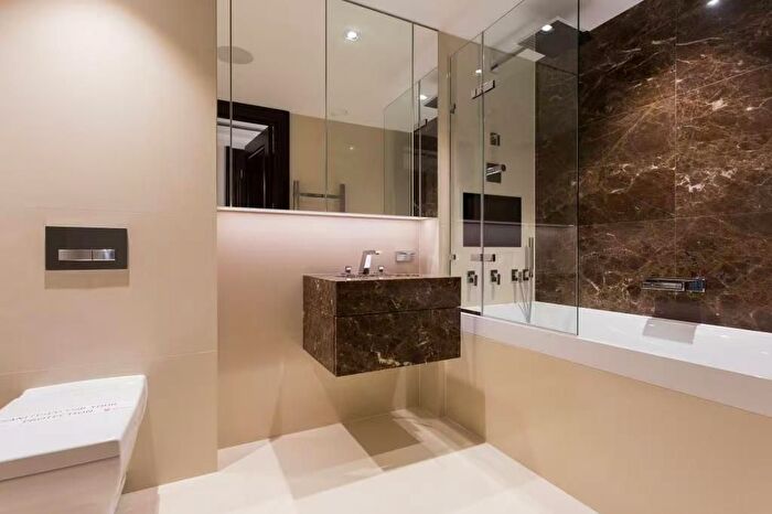 1 Bedroom Flat To Rent In Kensington High Street, London, W14