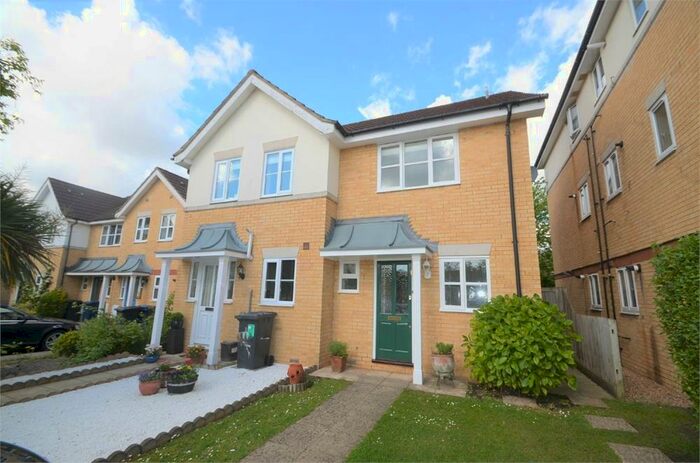 2 Bedroom End Of Terrace House To Rent In Grenville Place, Mill Hill, NW7