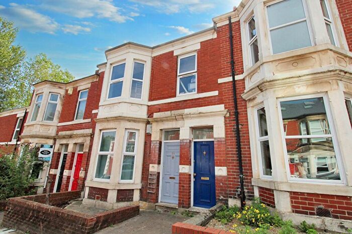 3 Bedroom Flat To Rent In Wolseley Gardens, Jesmond Vale, Newcastle Upon Tyne, Tyne And Wear, NE2