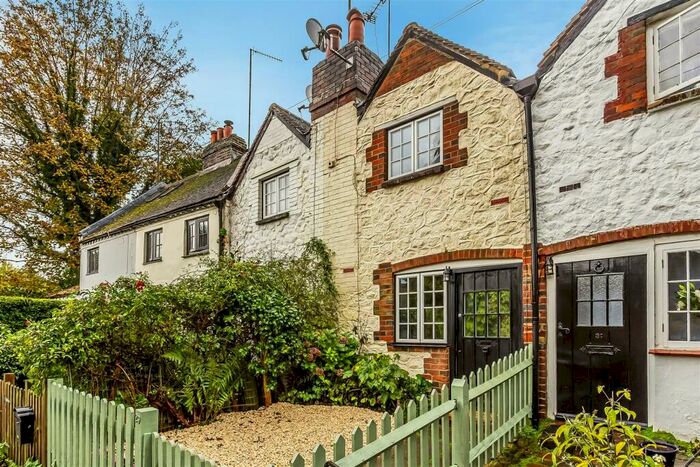 1 Bedroom Cottage To Rent In High Street, Old Oxted, RH8
