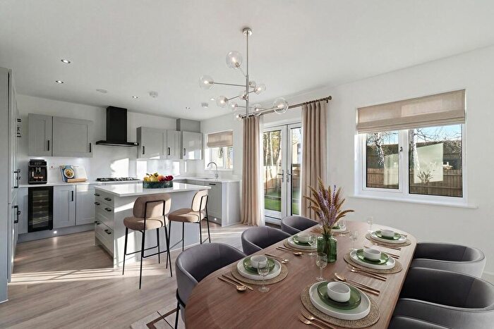 3 Bedroom Detached House For Sale In Kings Ride, Ascot, Berkshire, SL5