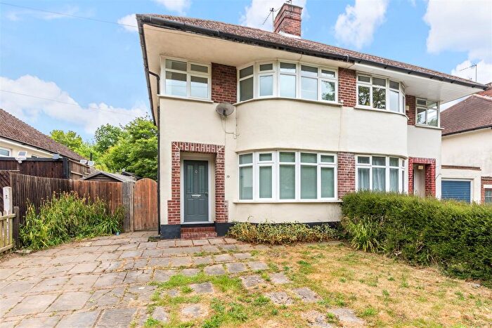 3 Bedroom Semi-Detached House To Rent In Pinewood Drive, Orpington, BR6