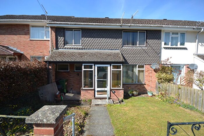 3 Bedroom Terraced House For Sale In Maes Y Genlli, Clatter, Caersws, Powys, SY17