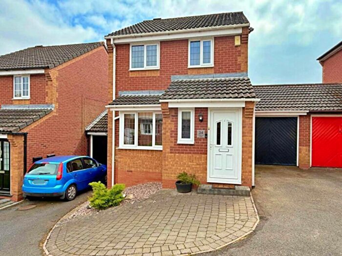 3 Bedroom Detached House To Rent In Somerset Close, Tamworth, B78