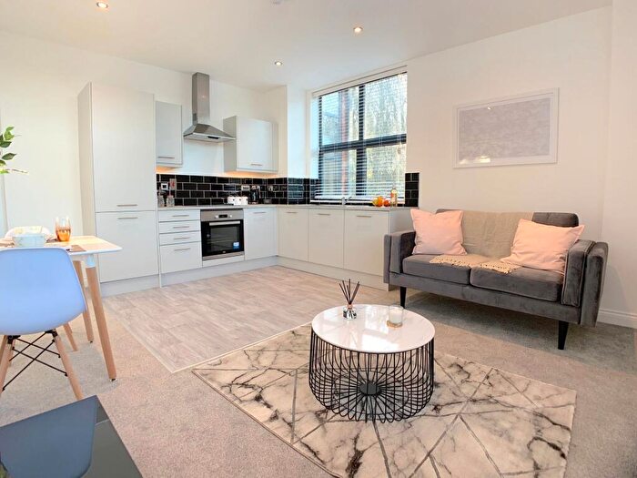 1 Bedroom Apartment To Rent In Fairway Court, Elland Road, Leeds, LS11