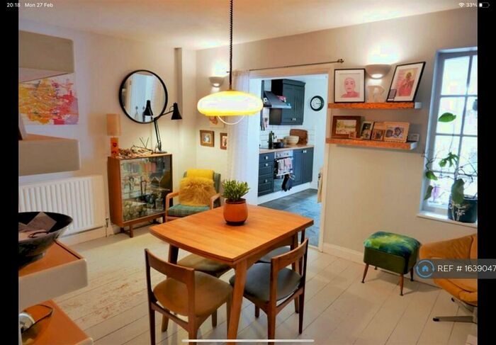 3 Bedroom End Of Terrace House To Rent In Wessington Avenue, Calne, SN11