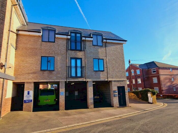 2 Bedroom Apartment To Rent In Station Approach, Old Town, Swindon, SN1